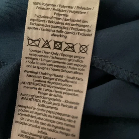 Evacuee Girl Costume with Blue Dress and Accessories - Picture 5 of 5